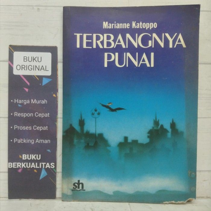 Fly Extinct Marianne Katoppo Book | Shopee Singapore