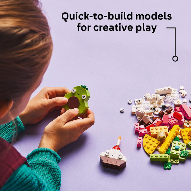 LEGO Classic 11039 Creative Food Friends (150 Pieces), Mainan Anak Perempuan, Building Block, Toys - Gambar 4
