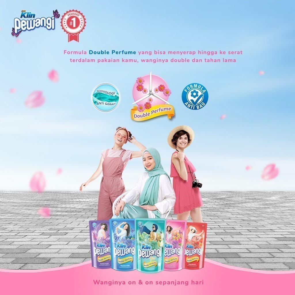 Soklin Pewangi Pakaian Hijab Refreshing Green Pouch 780 ml x2 - Gambar 2