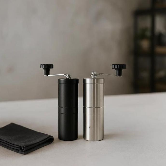 Terbaik One Two Cups Paket Alat Seduh Kopi V60 Ceramic Dripper set / Home Brew Coffee Drip Teko leher angsa Manual Hand Grinder Server Kaca Paper Filter V60 Drippper Ceramik Plastik Hitam Kitchenware full Paling keren