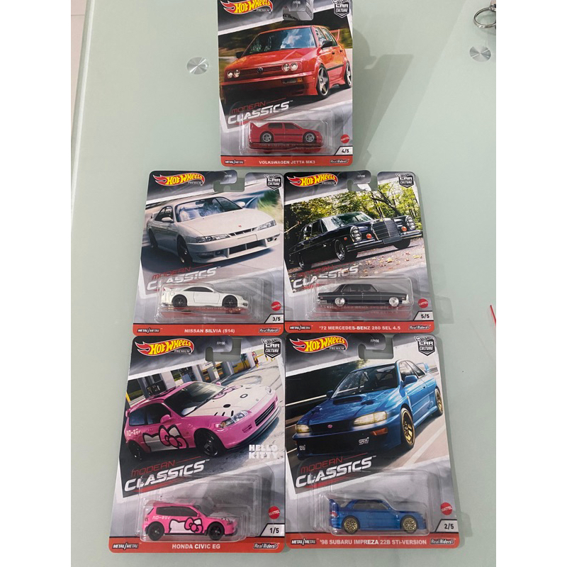 Hot Wheels Car Culture Modern Classic Set Hello Kitty Mercedes-Benz 280  Honda Civic Volkswagen Collection