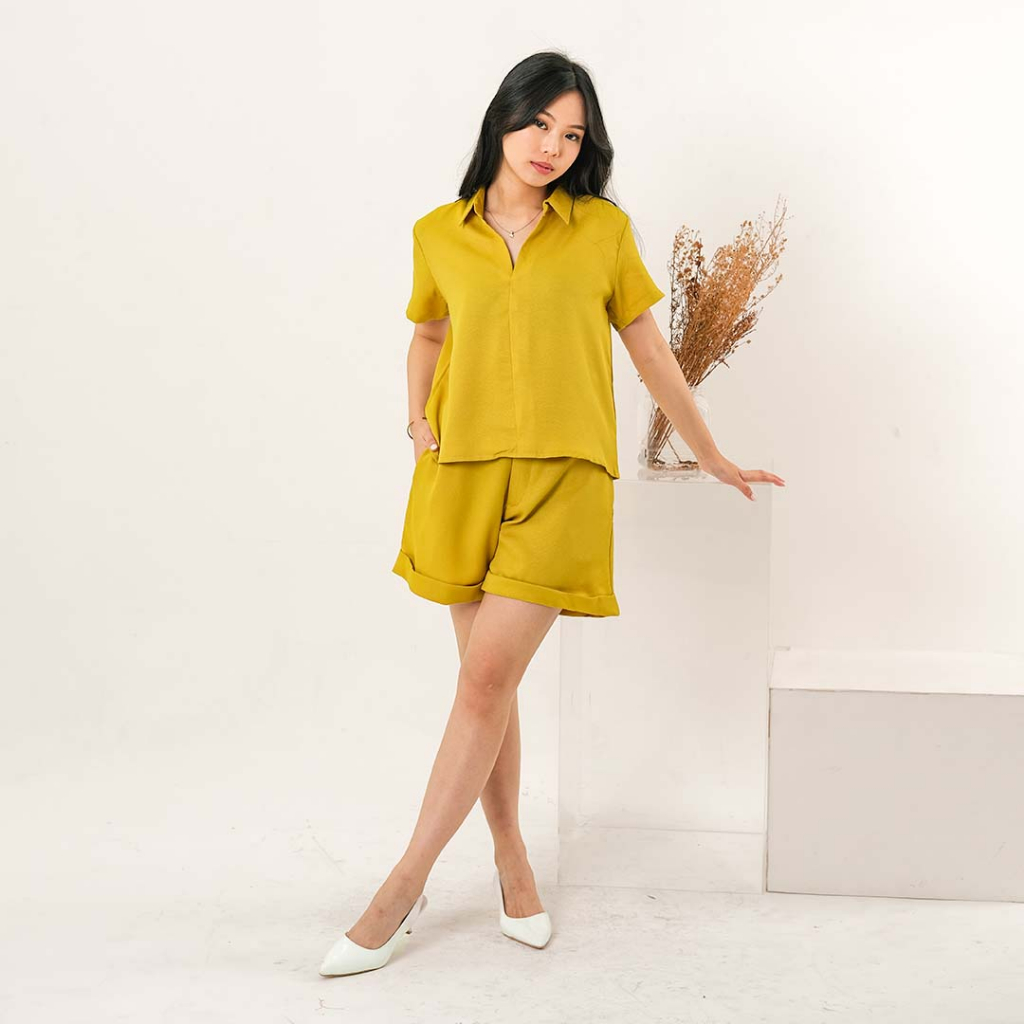 Michael's Collection - One Set Blouse and Short Pants Marissa - Gambar 2
