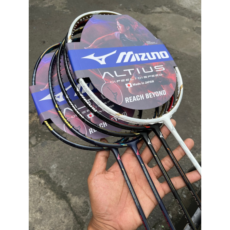 Mizuno FORTIUS 10 POWER/QUICK 30LBS PREMIUM BADMINTON Racket