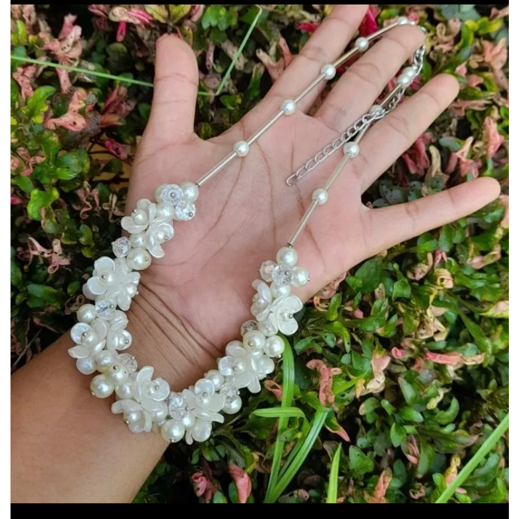 White bead sales