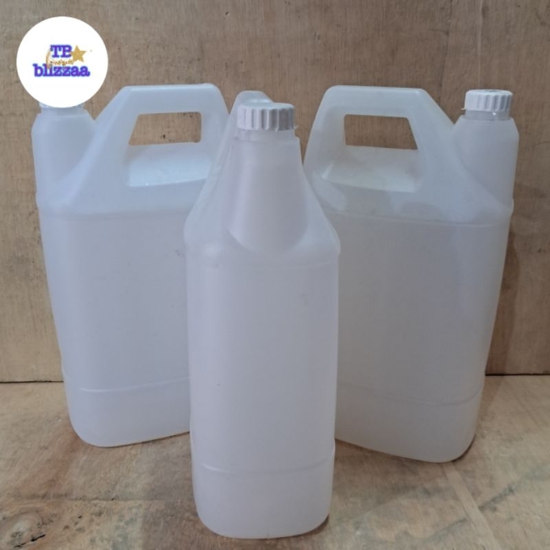 4 Liter Jerry Can 4 Liter Jerry Can 4 Liter Clean Plastic Jerry Can