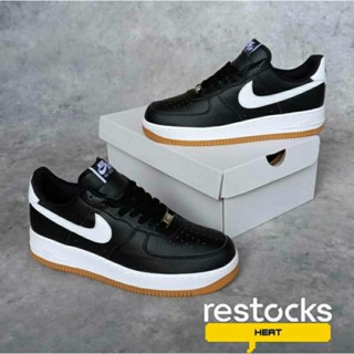 Nike air force on sale 1 black white gum