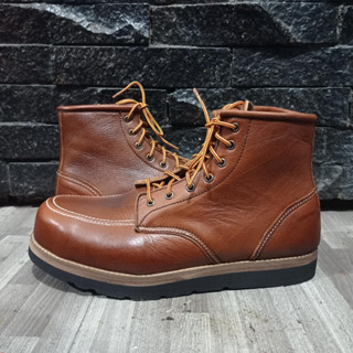 Red wing 8 hot sale moc toe work boots