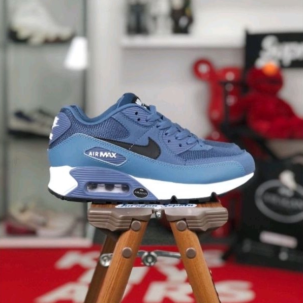 Nike hot sale 90 blue