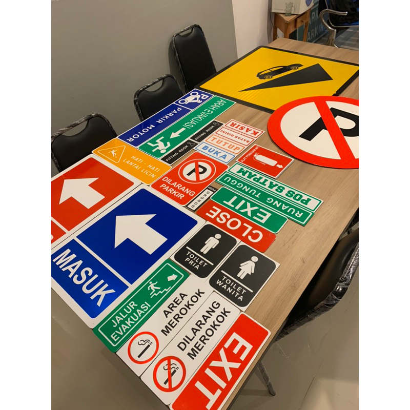 Custom SIGN BOARD SIGN / NAVIGATION FOR MOBILEITY LIKE LIKE ACCORDING ...