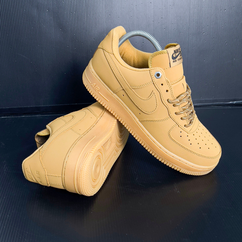 Air force 1 color mostaza hot sale