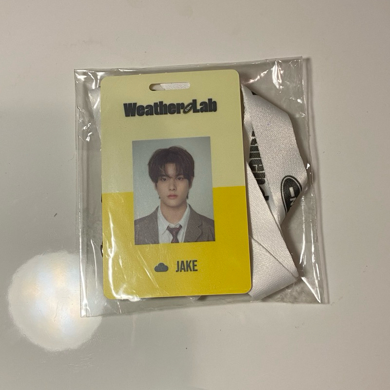 Pc ENHYPEN - SG22 IDC JAKE Seasons Greeting's ID Card | Shopee Singapore