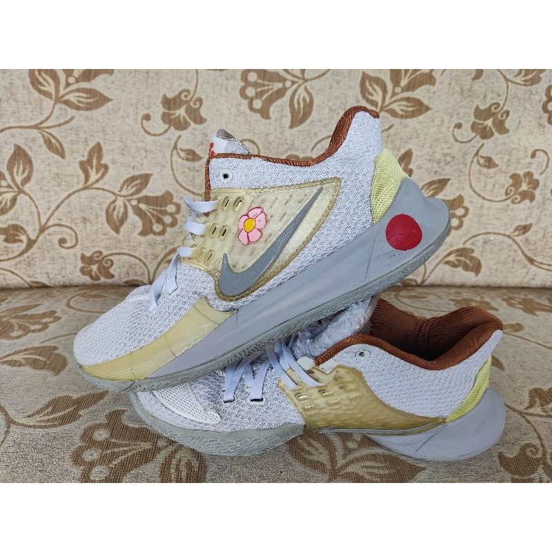 Spongebob x nike kyrie low 2 sandy clearance cheeks