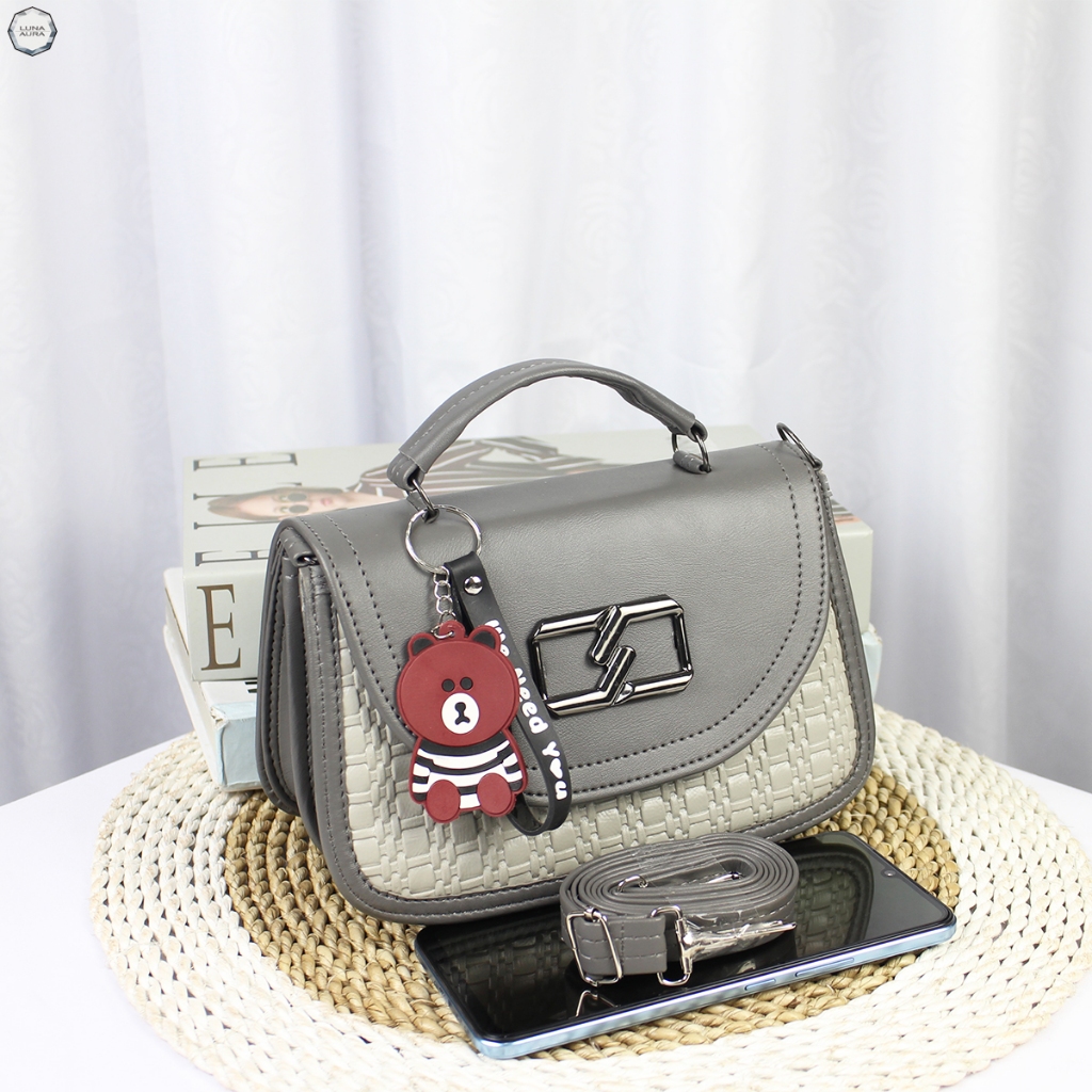Luna AURA Women s Sling Bag Zafira Dk32 Box Combination Of Modern Slingbag Mat Motif Viral Bag Bag Shopee Singapore