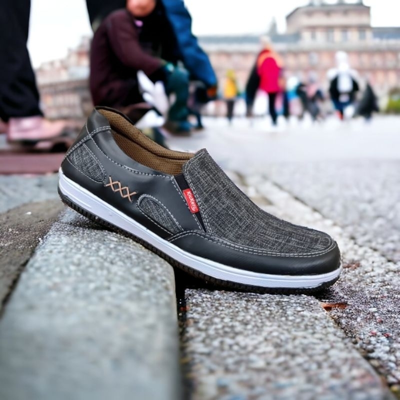 HITAM Kickers slip on Casual mules Men s Shoes Office Work Casual slop Boys Gray Black Contemporary fashion Shopee Singapore
