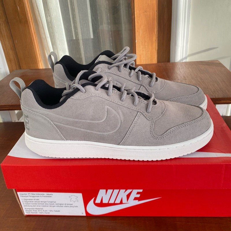 low court nikes