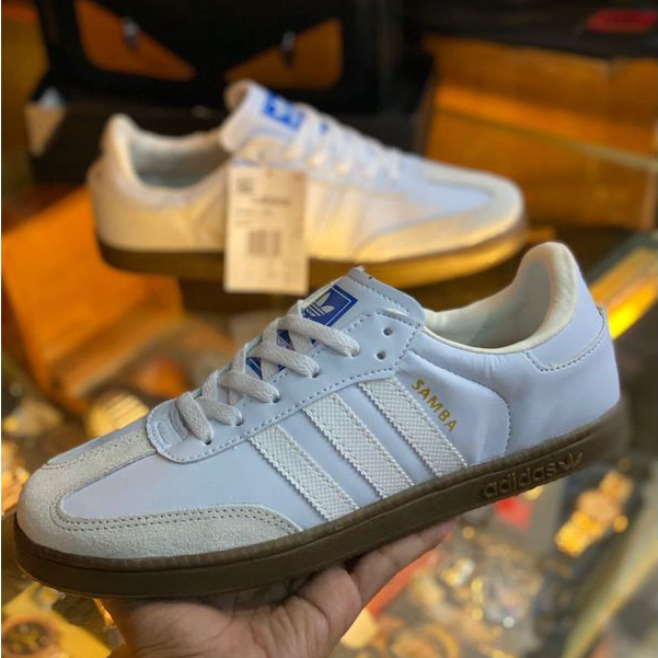 White sneakers hot sale adidas mens