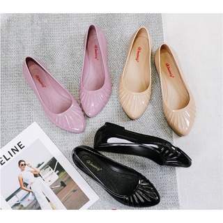 Women's Flat Shoes - Buttonscarves