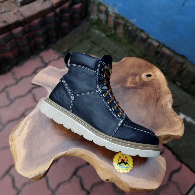 Caterpillar Leather Boots size 40