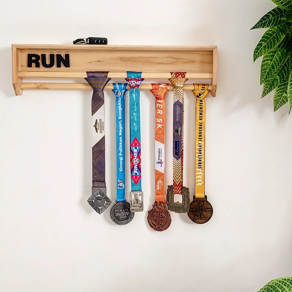 Shimeyao Race Bib And Medal Display Hanger, Metal Rack Holder Wall Mounted Award Rack For