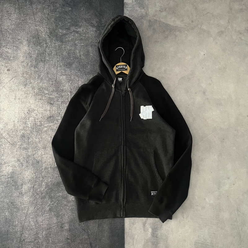 Undefeated zip hoodie sales
