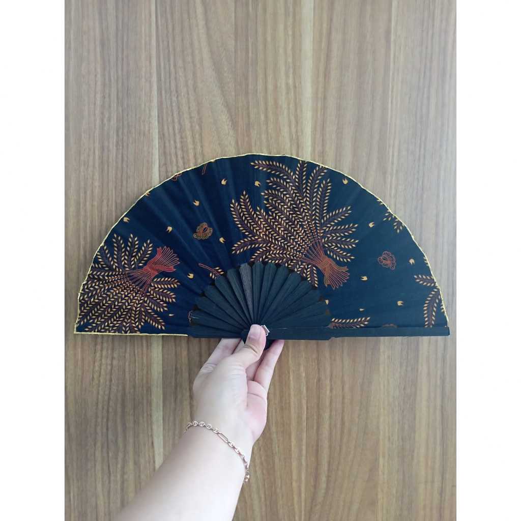 Bamboo Frame Batik Fan with Random Motif 25cm (Color Frame) | Shopee ...