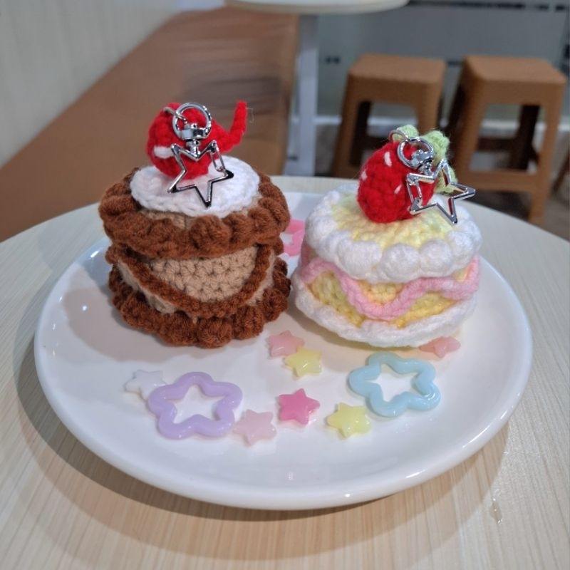 Cake keyring hot sale