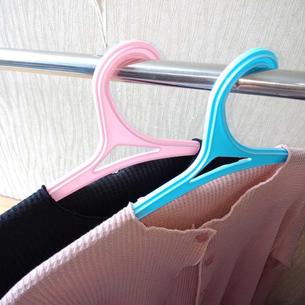⭐Dreamyhouse⭐ Hanger Baju Bahan Plastik Gantungan Pakaian Isi 6pcs - Gambar 3