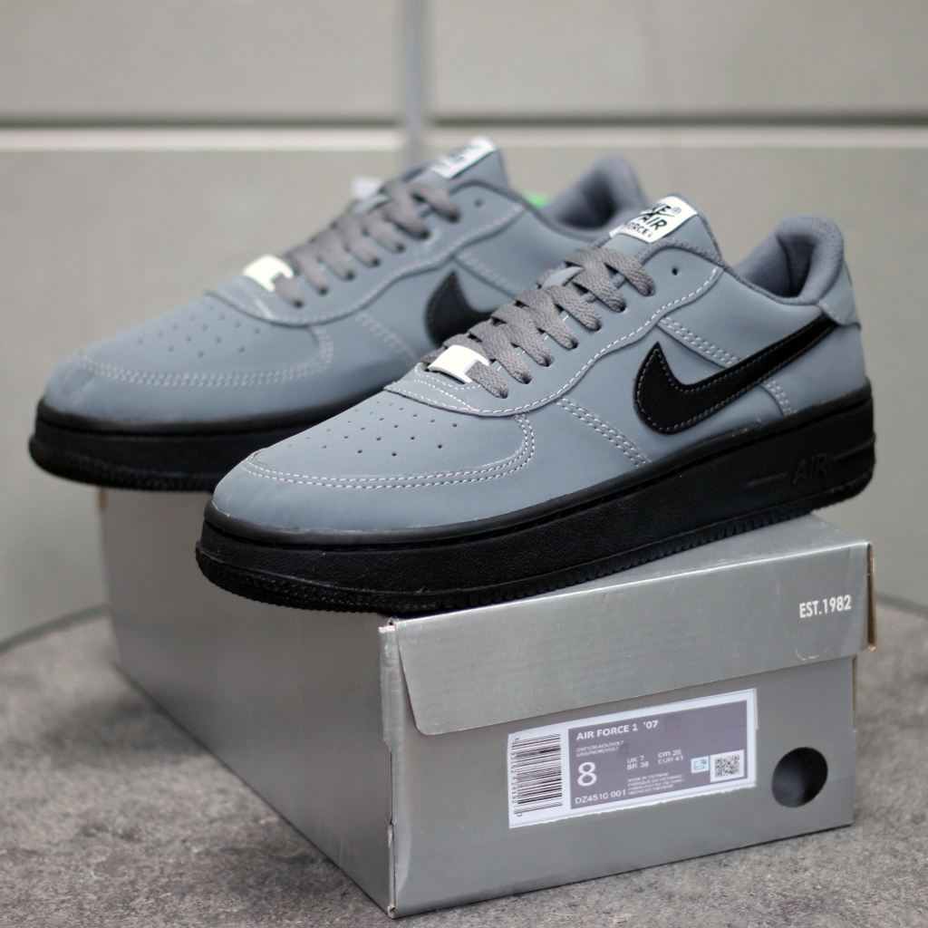 Air force 1 grey on sale black