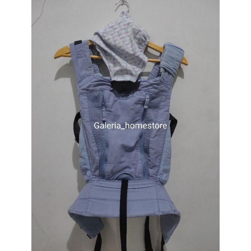 SALS Preloved SSC FFO Aprica Colan Hug Baby Carrier -SSC front