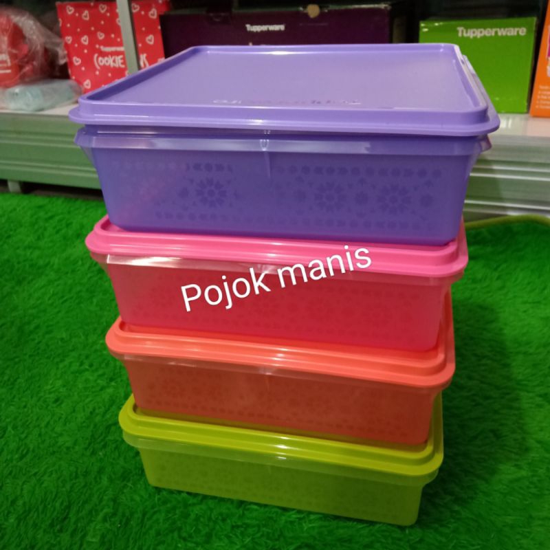 Tupperware retail 2.9 liter snack storage sponge cake container (1 pcs ...