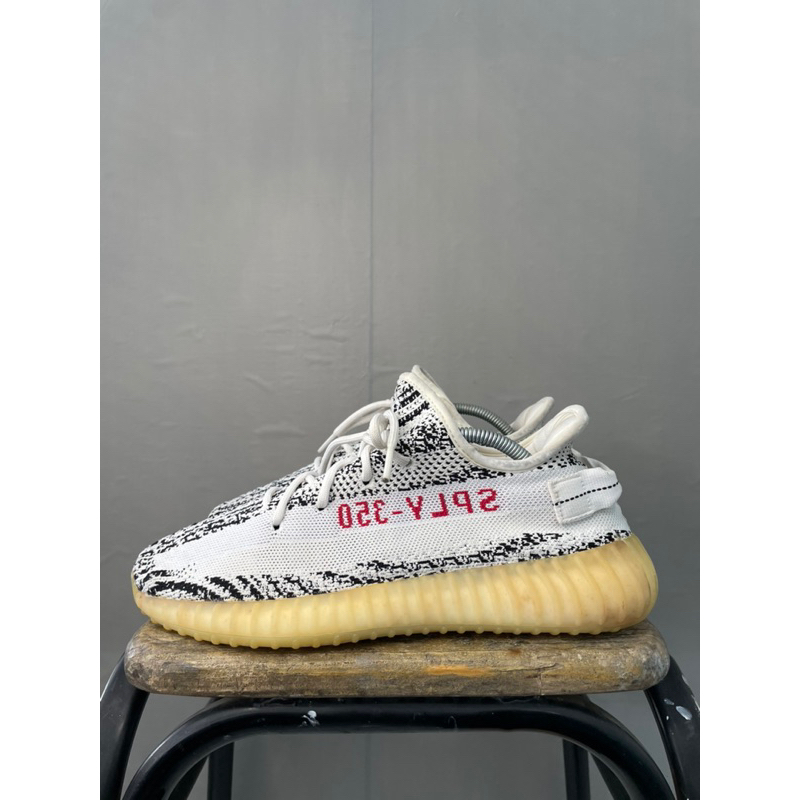 Adidas yeezy 35 hot sale v2 triple white