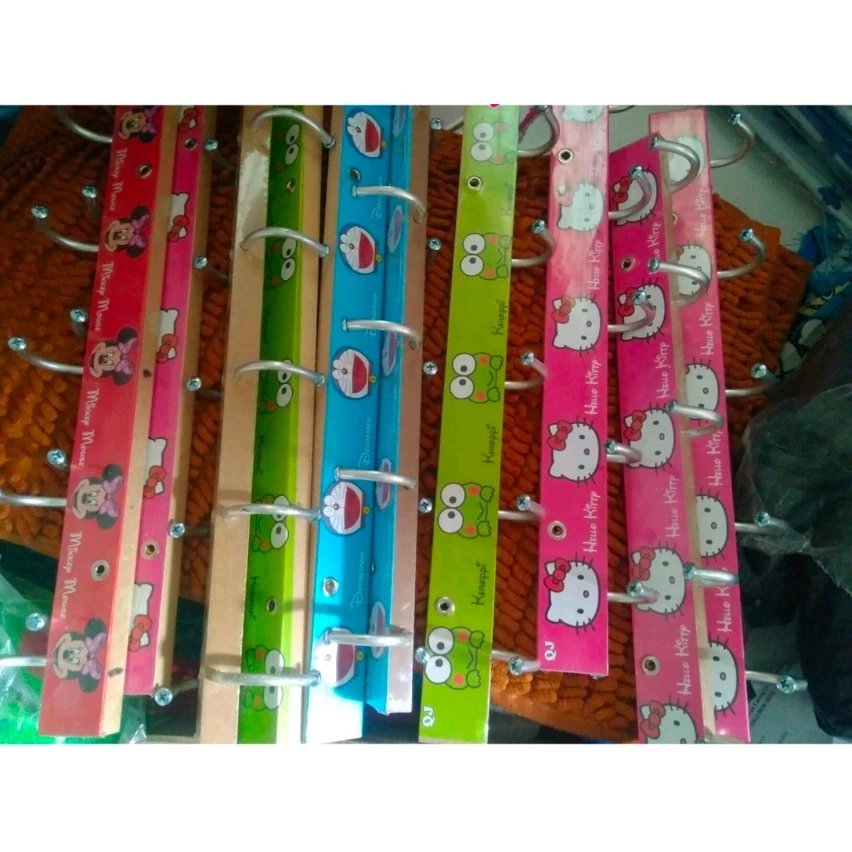 KAPSTOK KAYU GANTUNGAN BAJU KARAKTER - Gambar 3