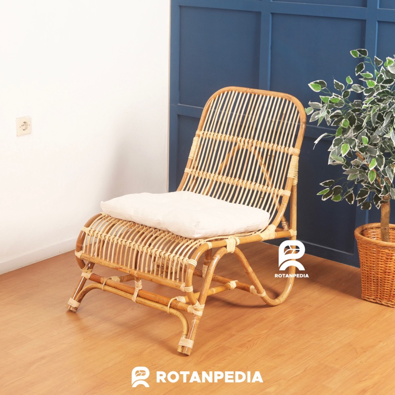 Minimalist Rattan Balino Lounge Chair | Rattan Patio Chairs | Rattan ...