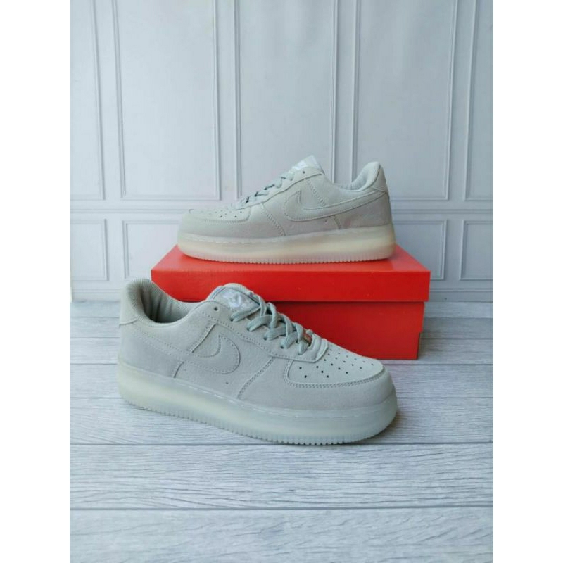 Nike air force 2025 1 premium suede