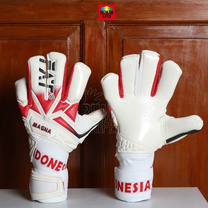 Fat VENOM MAGNA WORLDCUP EDITION RED/WHITE SKU: FAT 24) Goalkeeper