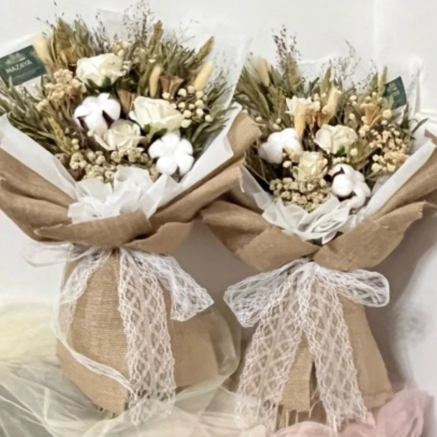 Bouquet Dried Flower Bunga Wisuda Mix Flower