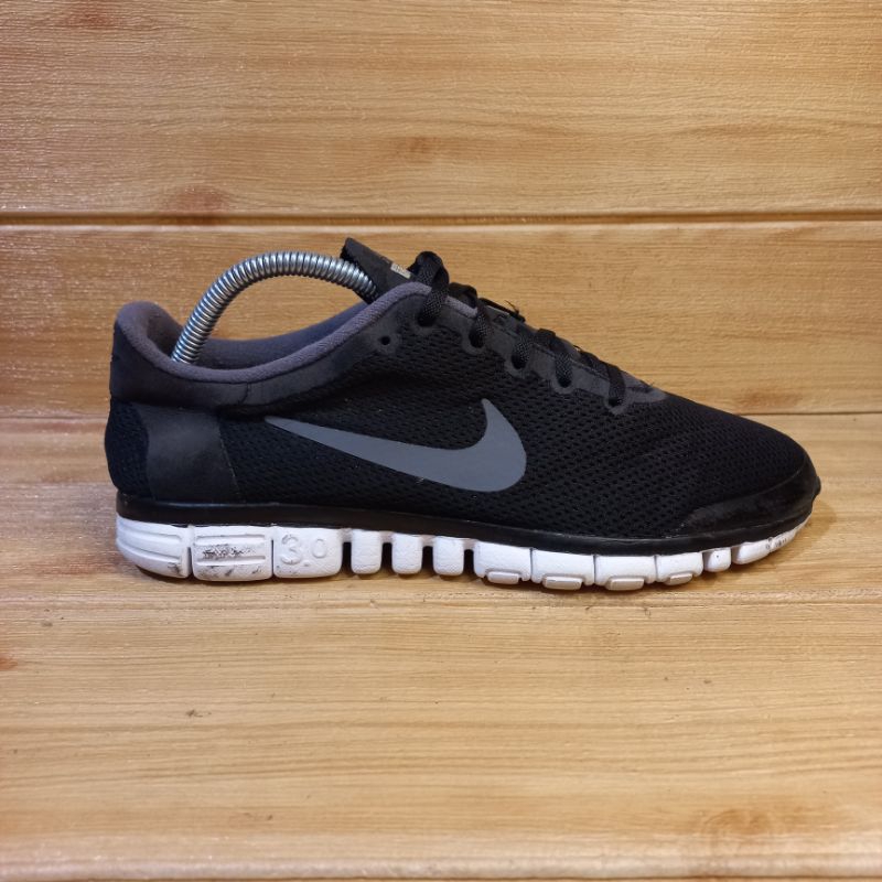 Free hot sale running shoes