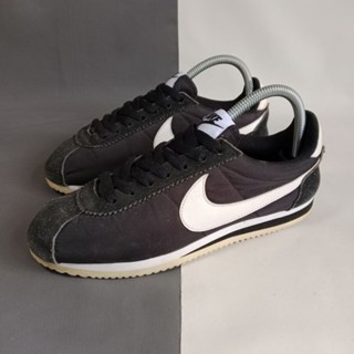 All black hot sale cortez shoes