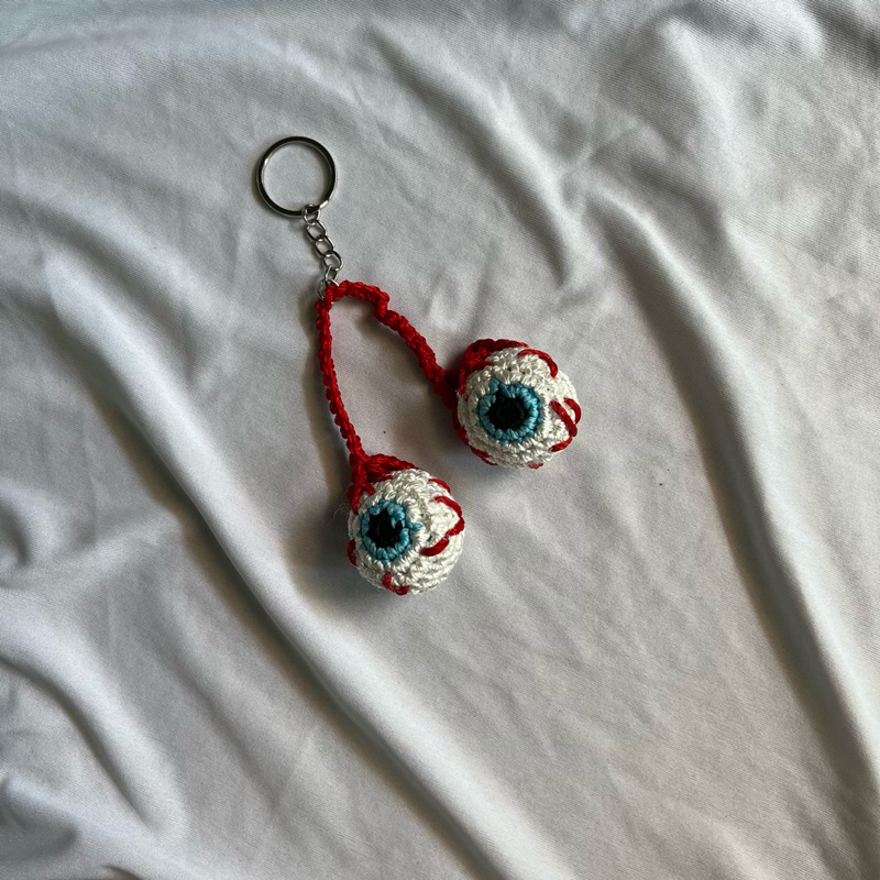 MATA GANTUNGAN Handmade Knitted Eye Amigurumi Keychain by Sissatuid ...