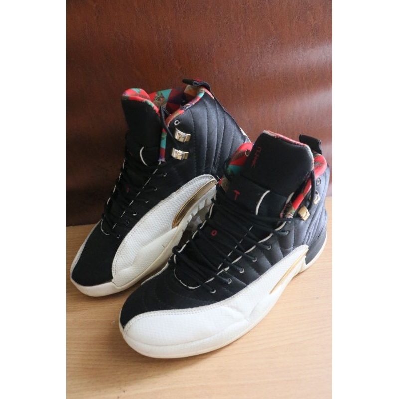 jordans 12 size 4