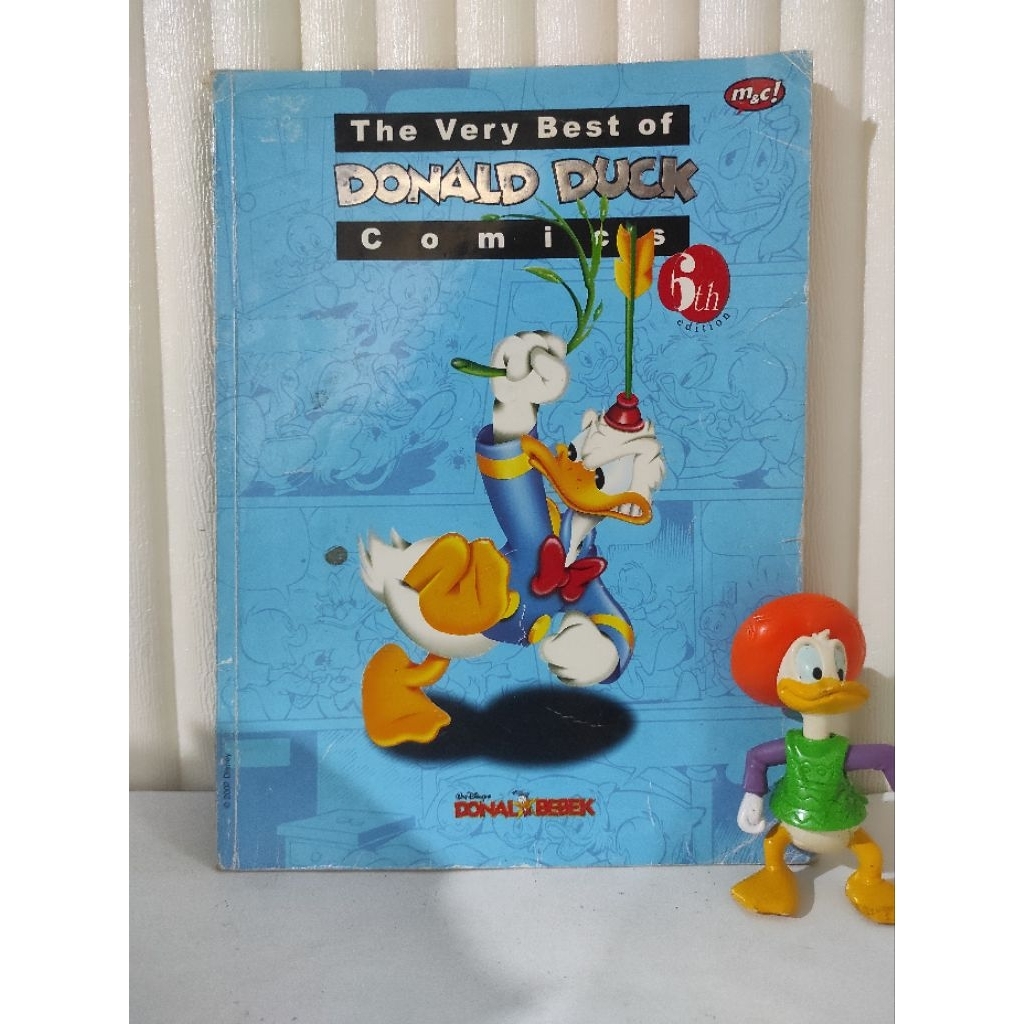 The very best of Donald duck comics 6th 2 languages | Shopee Singapore
