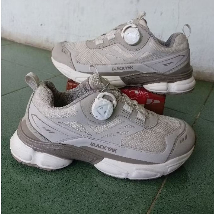 Black Yak Shoes (outdoor) | Shopee Singapore
