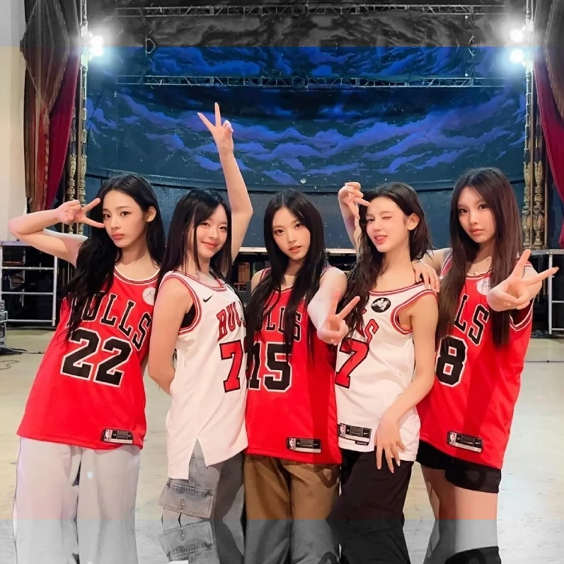 Female bulls jersey deals