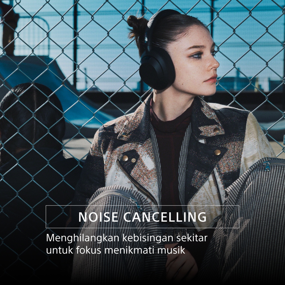 Sony ULT WEAR Noise Cancelling Headphones with Precise Voice Pickup, Long Battery Life 30h, Bluetooth 5.2 - Gambar 2