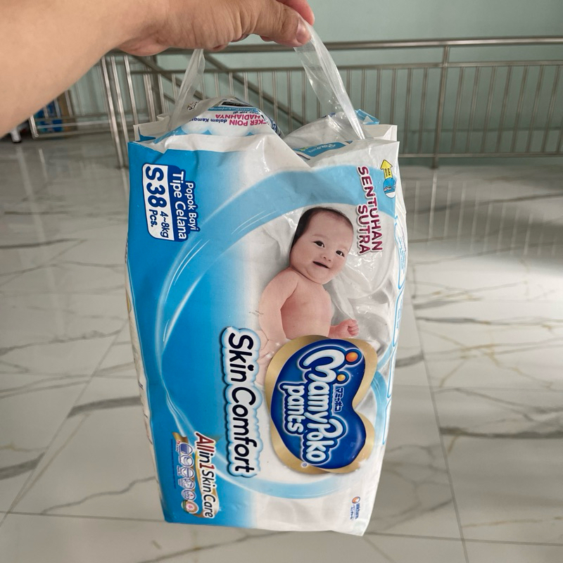 Popok Mamypoko Pants S Skin comfort | Shopee Singapore