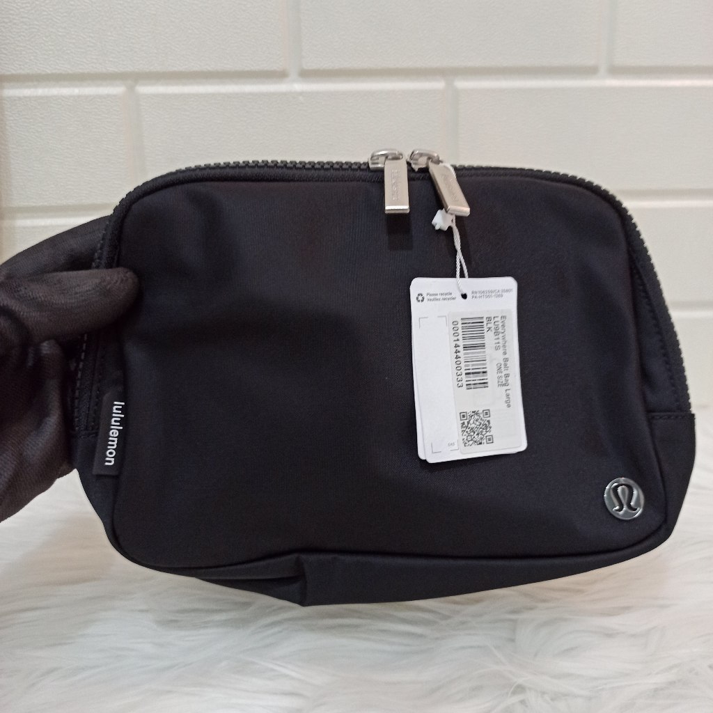 Lululemon newest Everywhere Belt Bag 1L Wild Berry