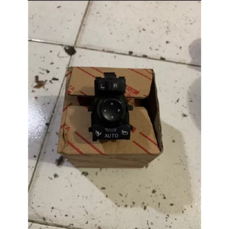 Mirror retract Switch Folding Rearview Mirror Switch TOYOTA RAIZE ...