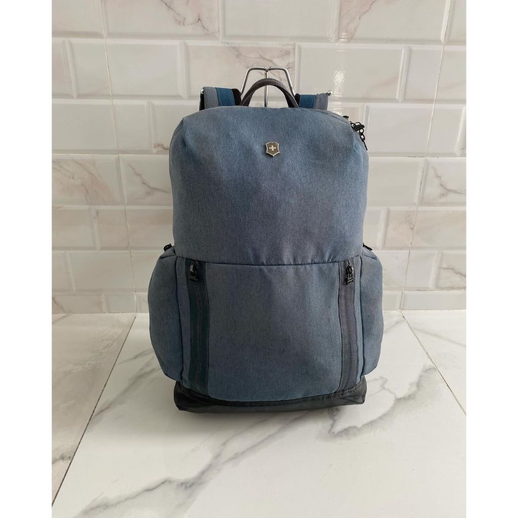 Victorinox backpack price hotsell