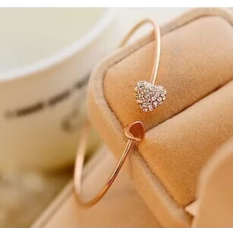 1PCS Gelang Tangan Wanita Love Motif Dua Hati Liontin Titanium Aksesoris Fashion Bangle Bracelet Kristal Open Cuff A352 - Gambar 3