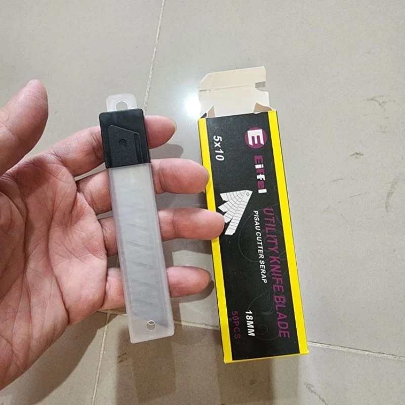 ISI REFILL PISAU CUTTER BESAR 18MM - Gambar 3